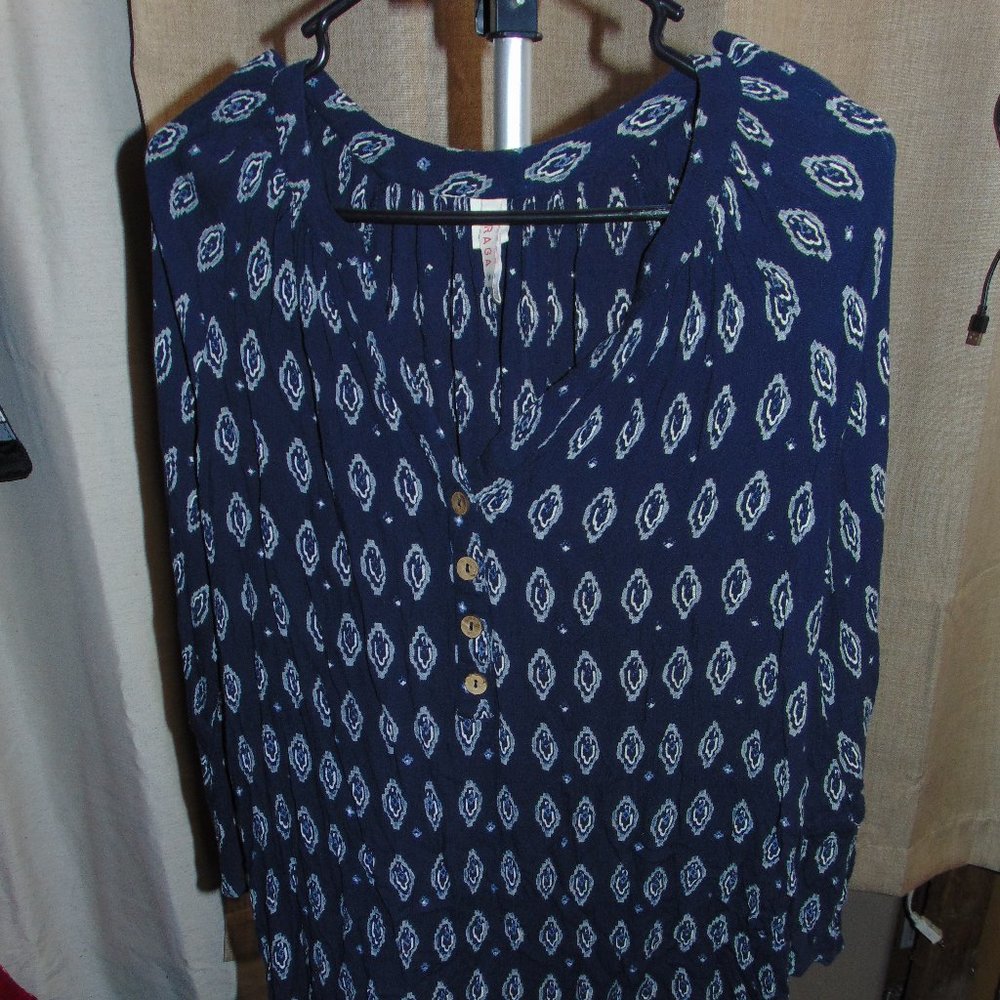 Raga Top Size Medium   ((B3))
